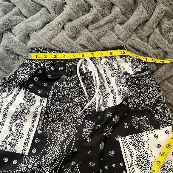 2 pairs mens shorts size small - Picture 11 of 11